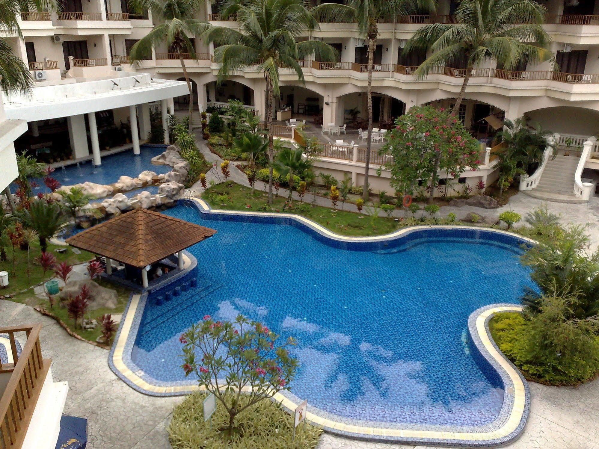 The Orient Star Resort Лумут Экстерьер фото